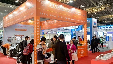 2019-12-11第十八届上海国际非织造展